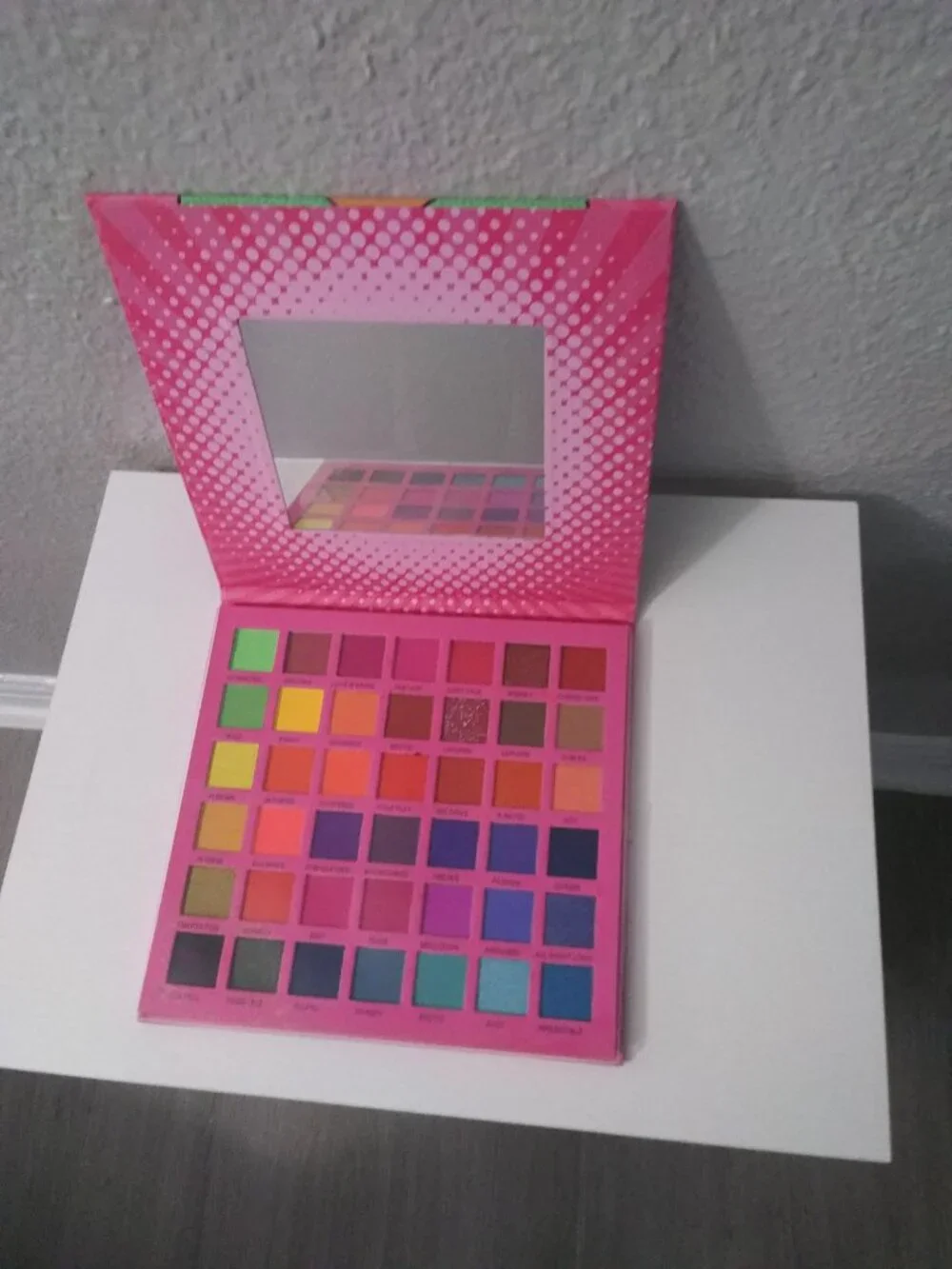 Prolux Dreams Eyeshadow Palette 42 Shades